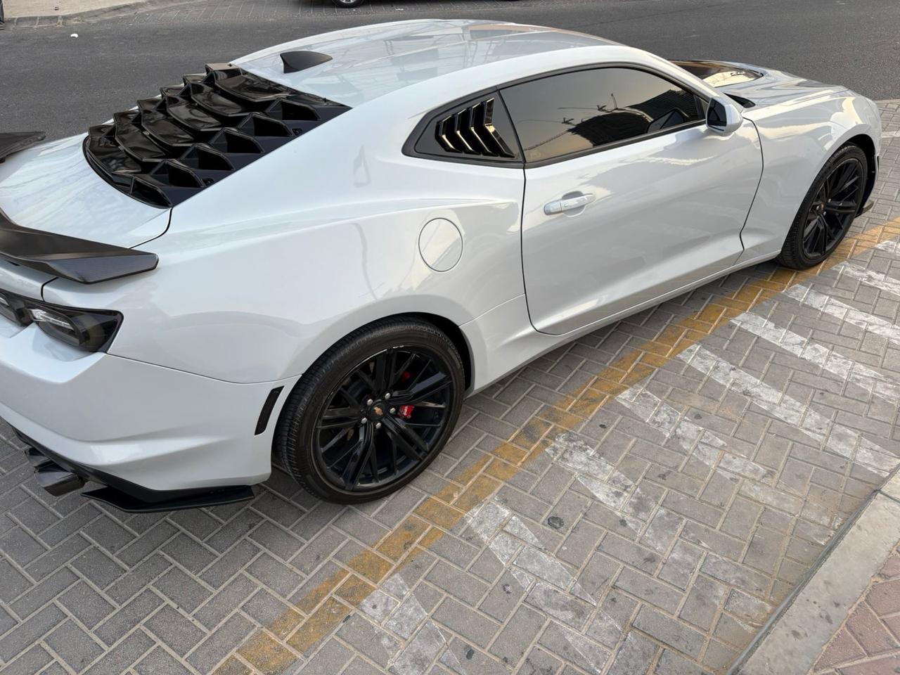 
								Cheverolet CamaroZL1 full									