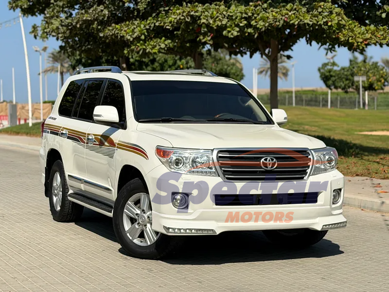 
								Toyota Land Cruiser GXR full									