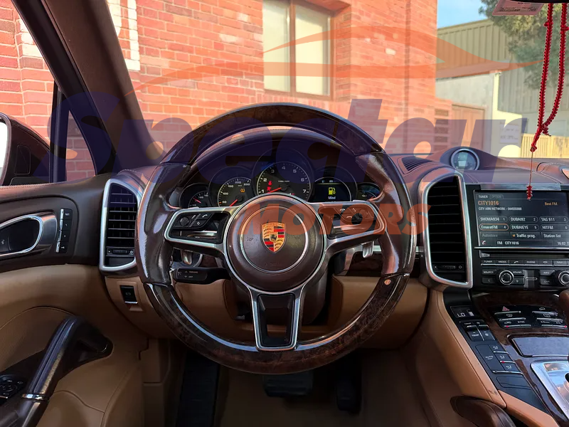 
								Porsche Cayenne Standard full									