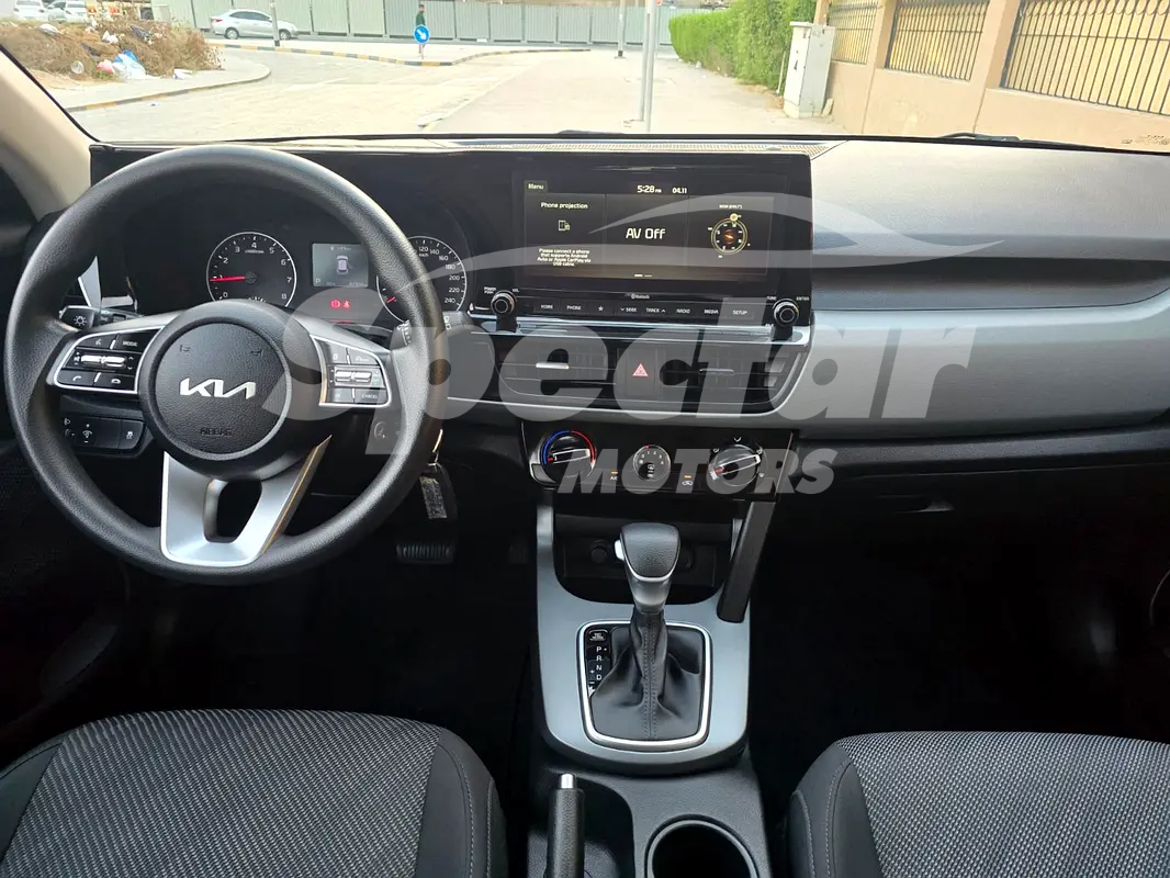 
								Kia Seltos EX full									