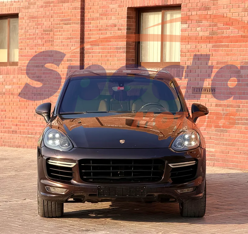 
								Porsche Cayenne Standard full									
