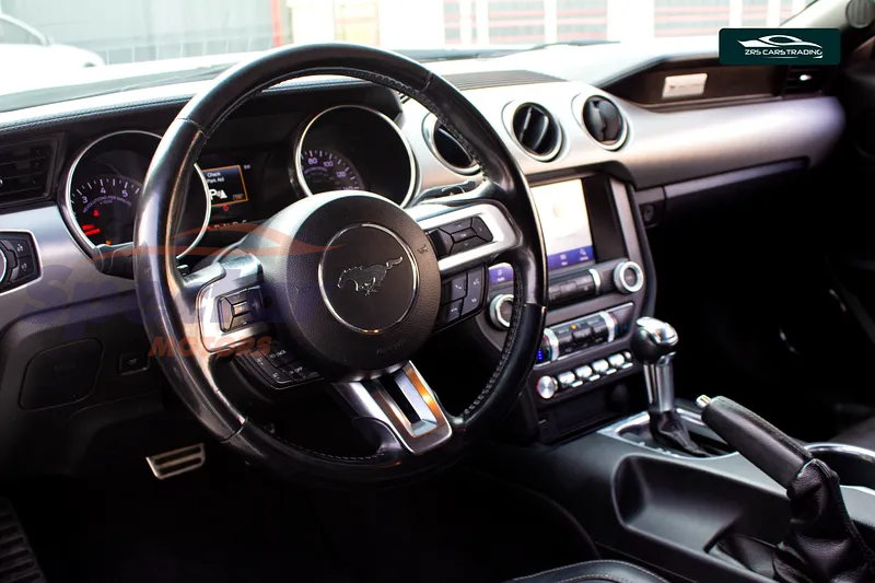 
								Ford Mustang Ecoboost Premium full									