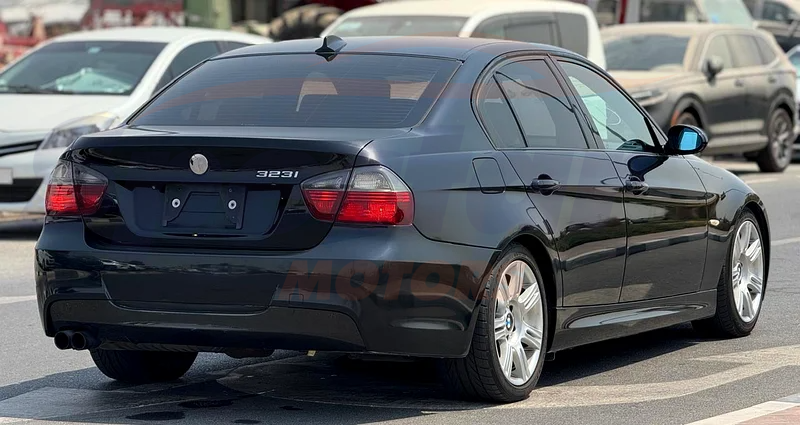 
								BMW 3-Series 323i full									