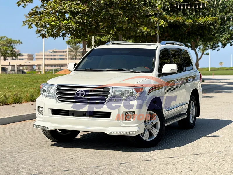 
								Toyota Land Cruiser GXR full									