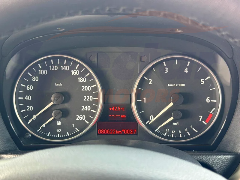 
								BMW 3-Series 323i full									