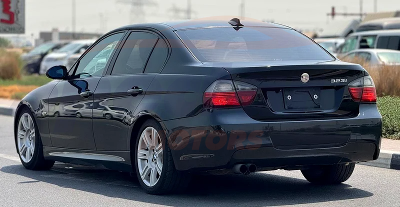 
								BMW 3-Series 323i full									