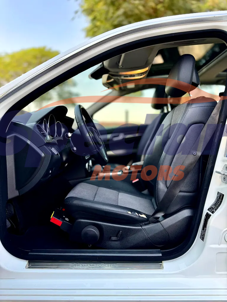 
								Mercedes-Benz C-Class C200 full									