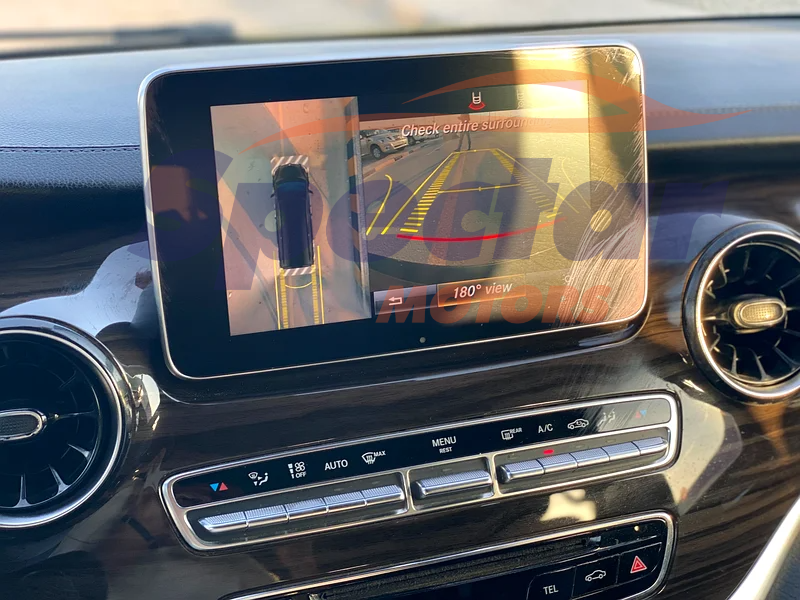 
								Mercedes-Benz V-Class V 250 full									