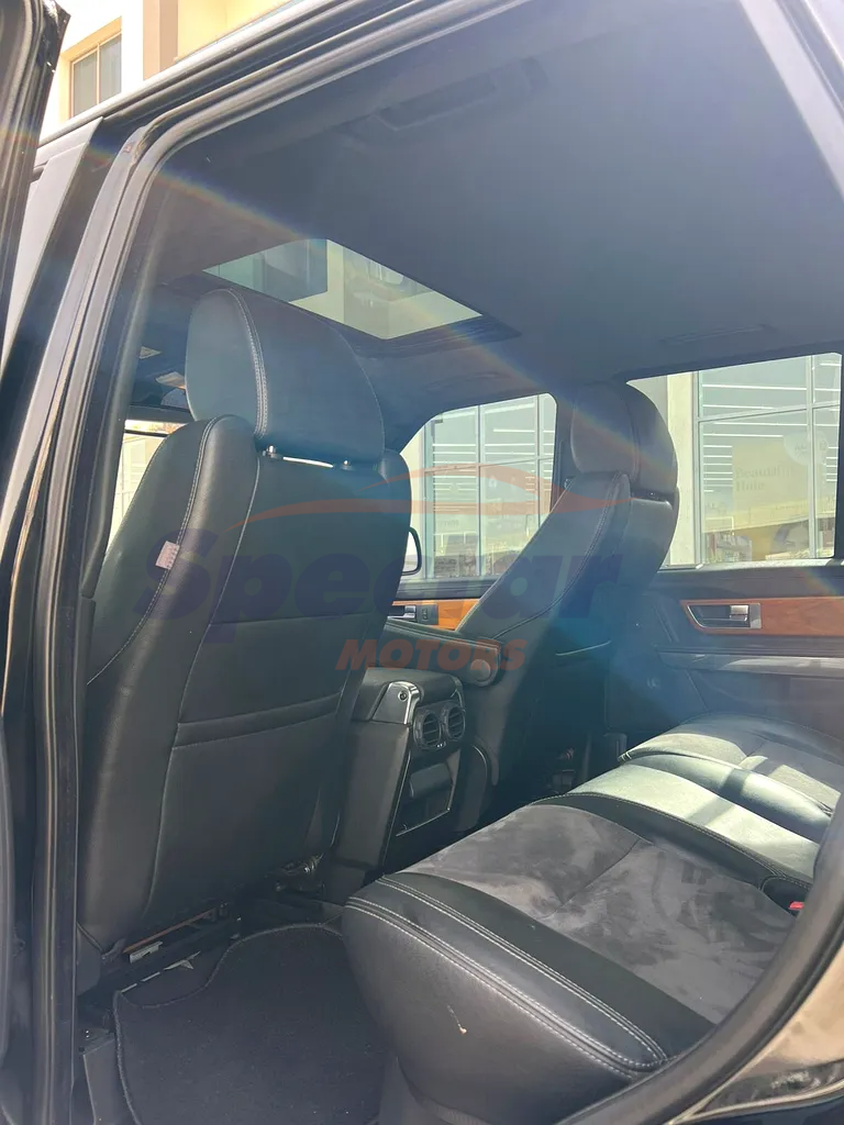 
								Range Rover Sports full									