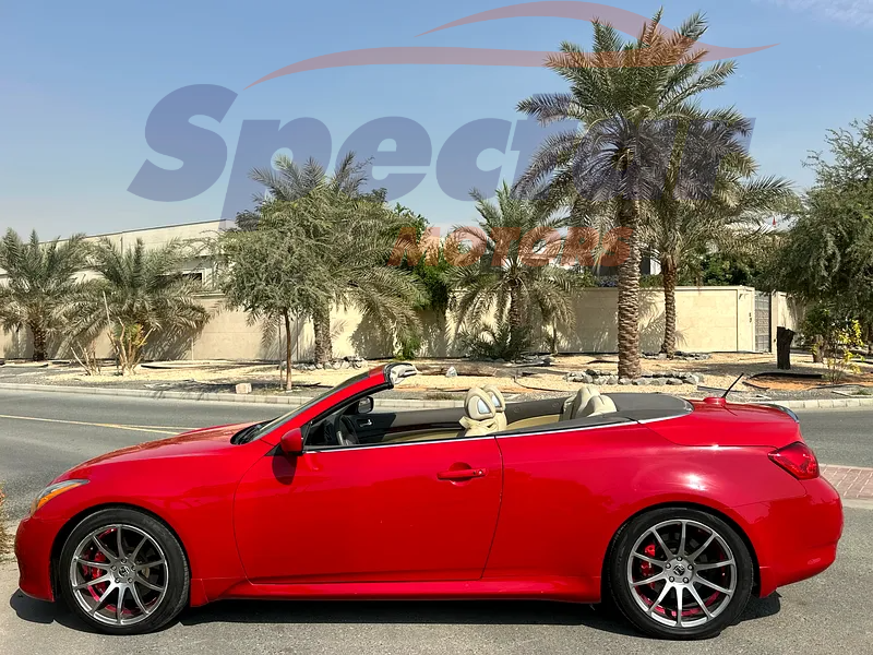 
								Infiniti G37 Premium full									