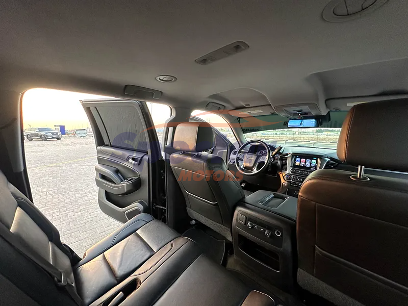 
								Chevrolet Suburban LT full									
