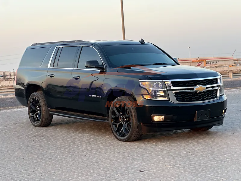 
								Chevrolet Suburban LT full									