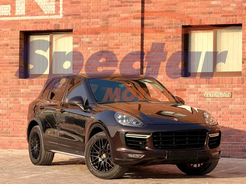 
								Porsche Cayenne Standard full									