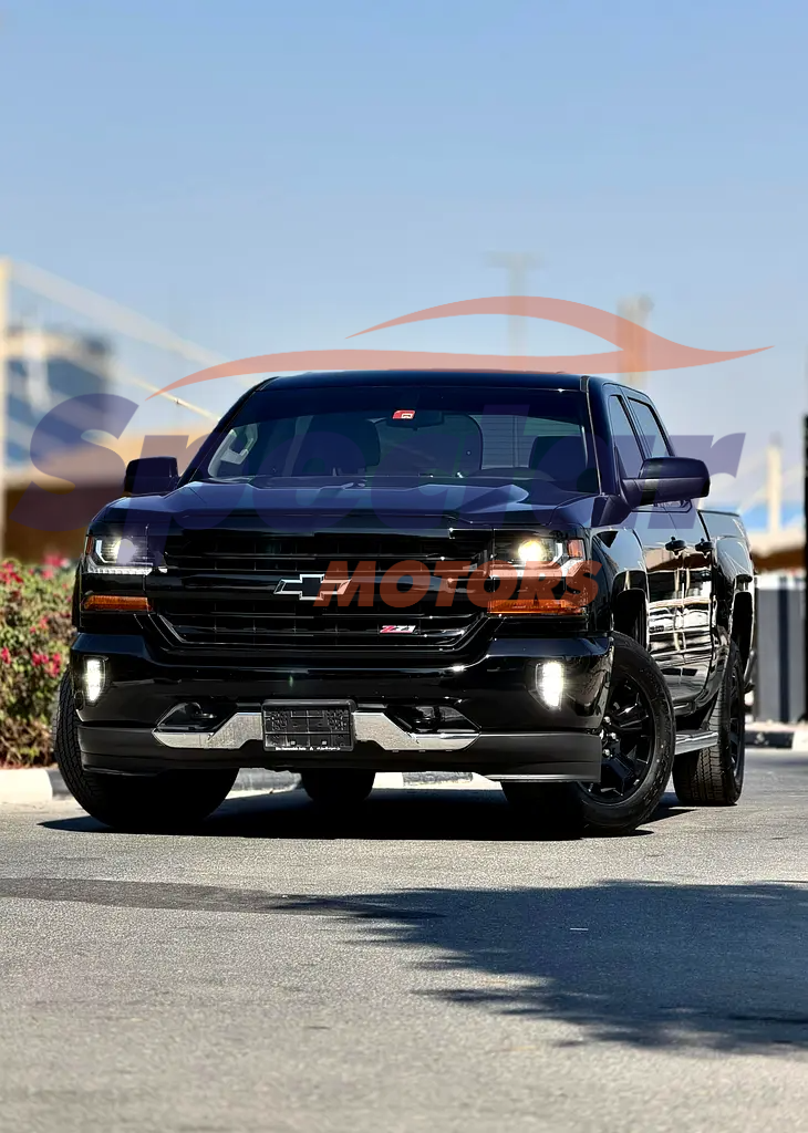 
								Chevrolet Silverado LT full									