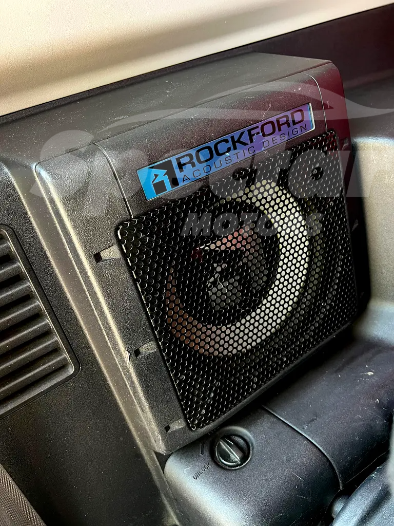 
								Mitsubishi Pajero GLS full									