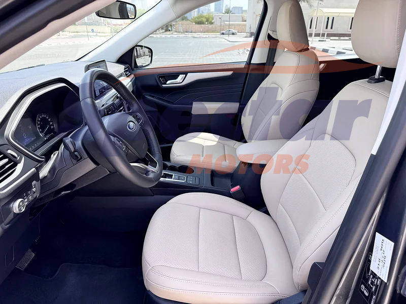 
								Ford Escape Trend full									