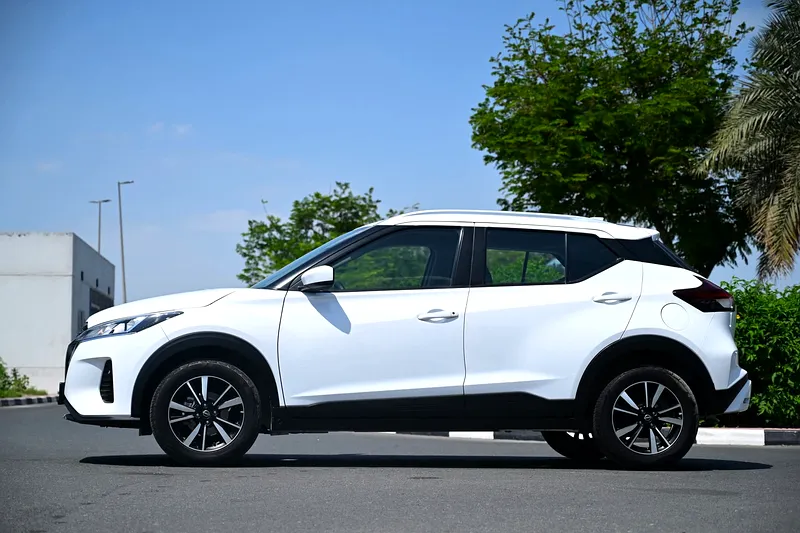 
								Nissan Kicks SV Plus full									