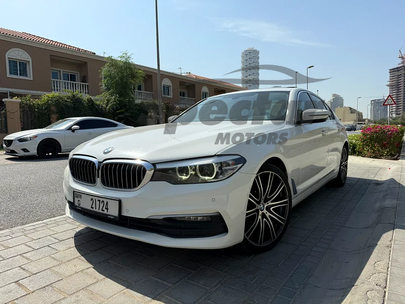 BMW 5-Series 520i Exclusive