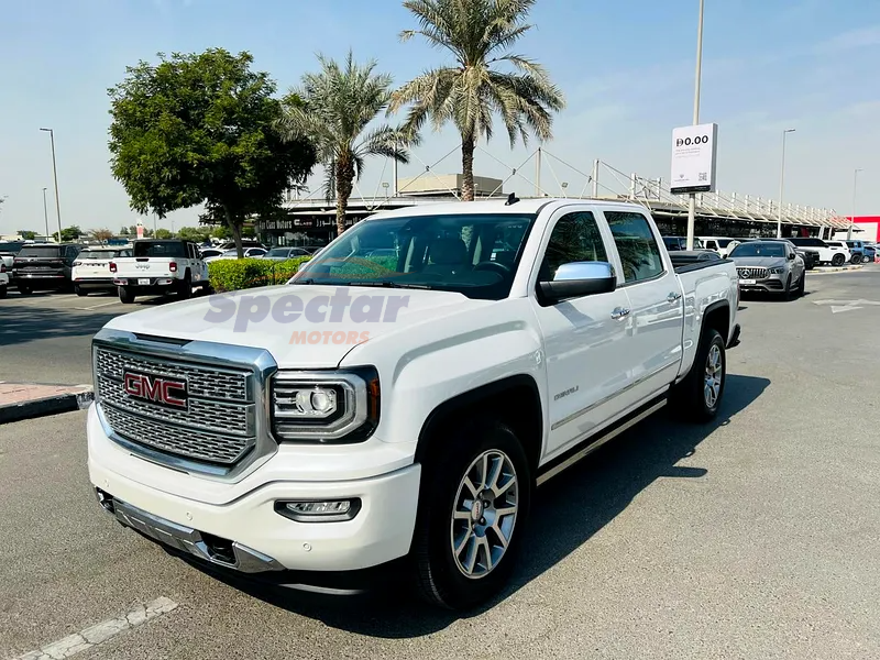
								GMC Sierra Denali Ultimate full									