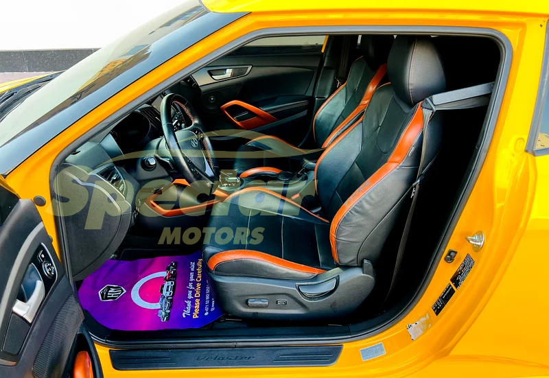 
								Hyundai Veloster Turbo full									