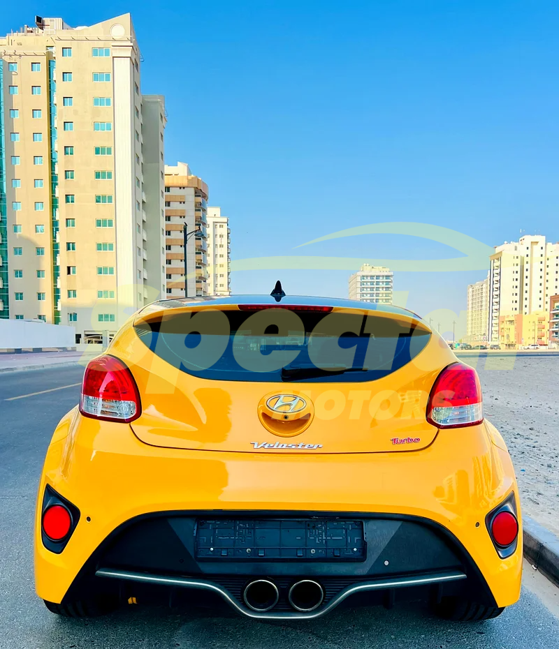 
								Hyundai Veloster Turbo full									