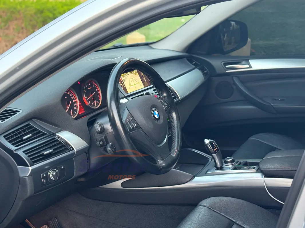 
								BMW X6 xDrive35i Executive full									