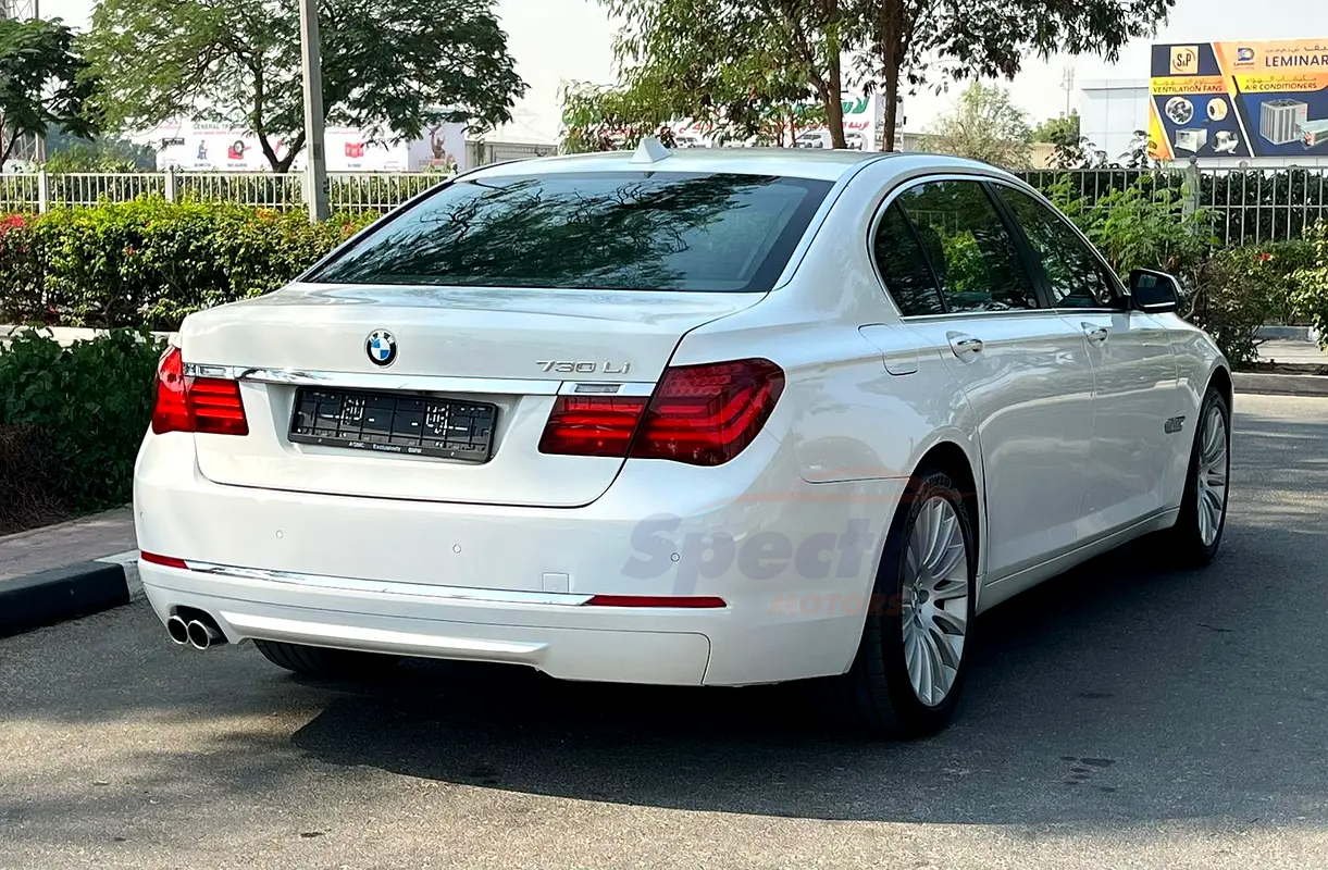 
								BMW 7-Series 730i Exclusive full									