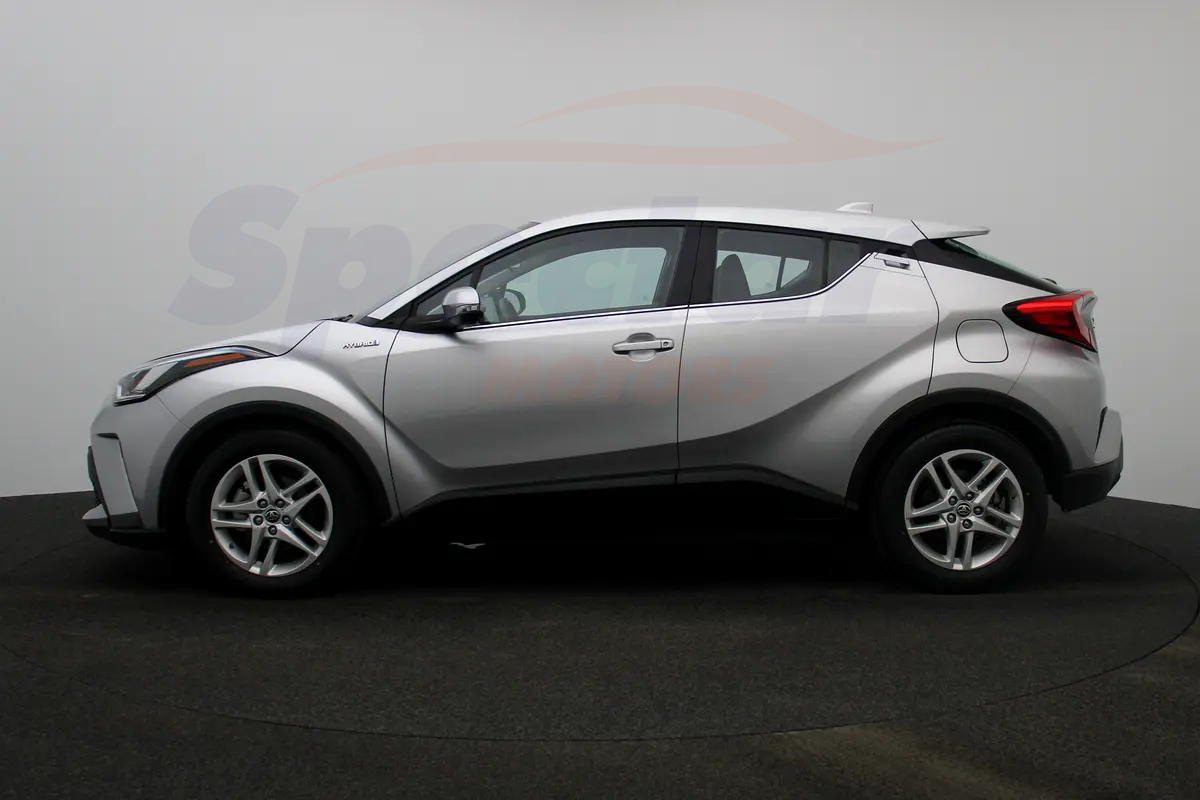 
								Toyota C-HR VX full									