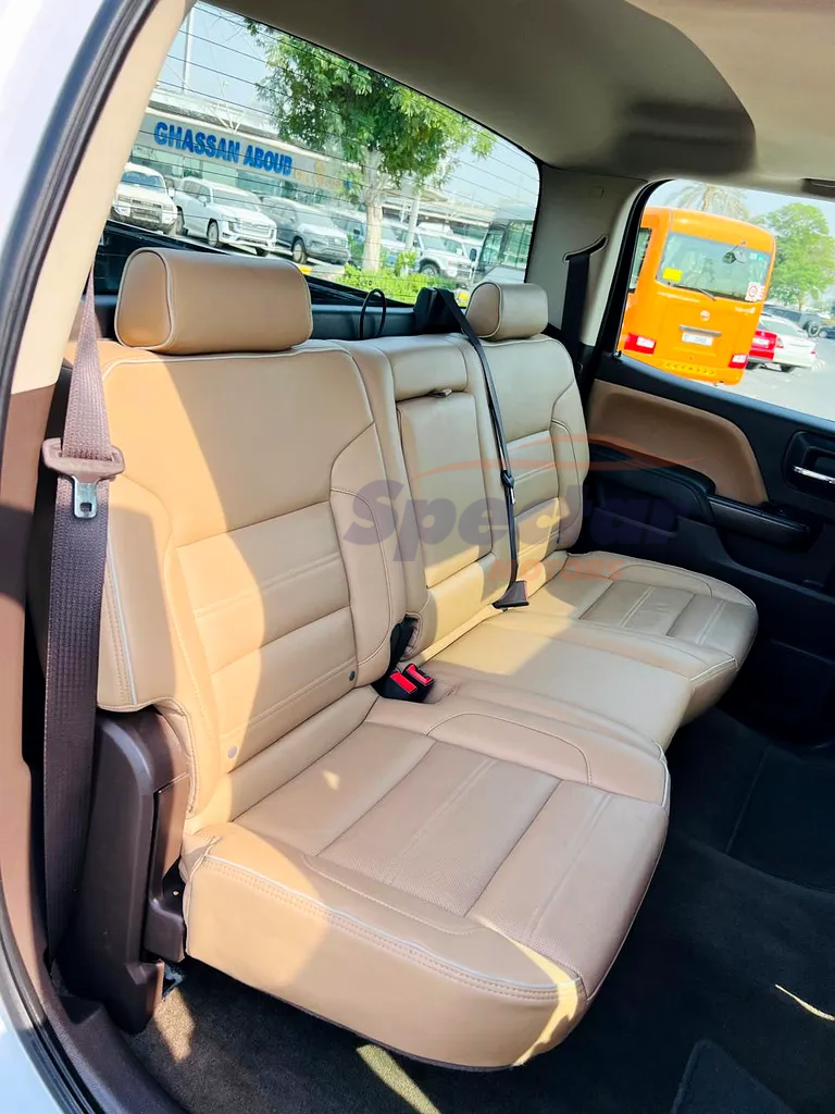 
								GMC Sierra Denali Ultimate full									