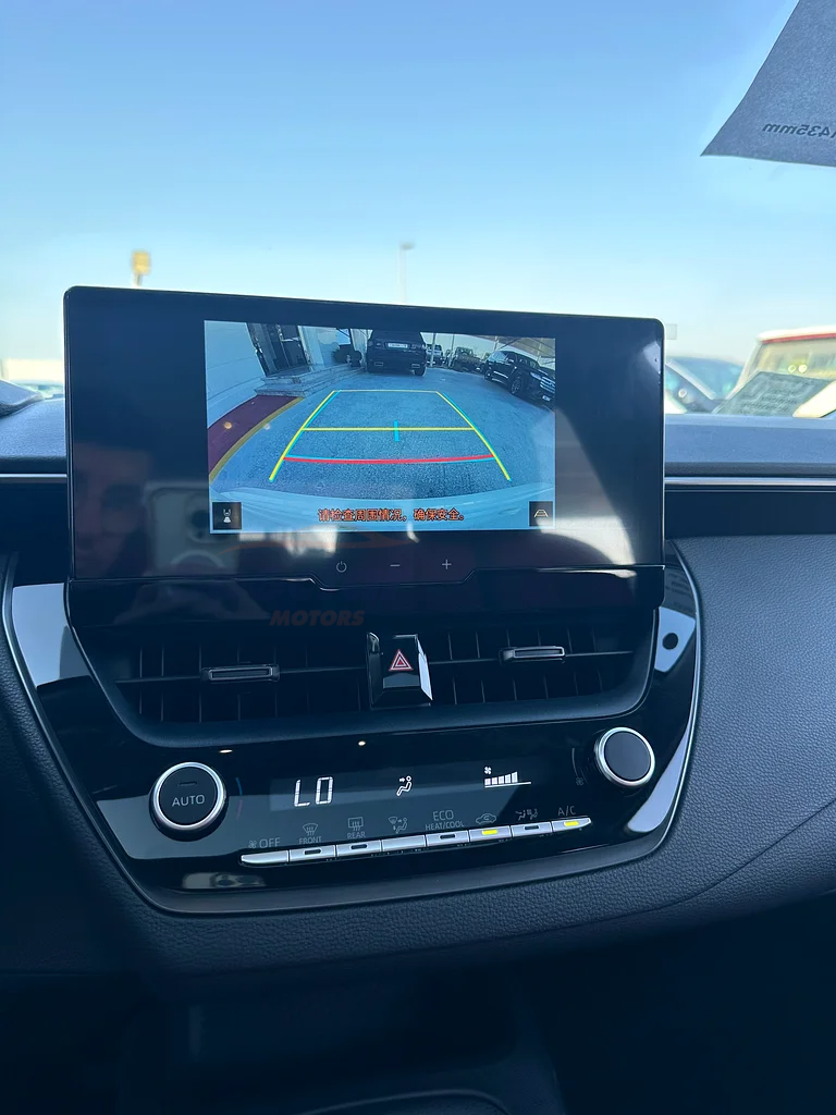 
								Toyota Corolla Sport full									