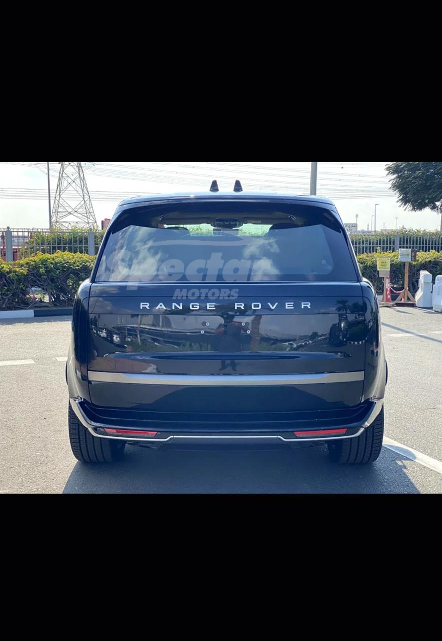 
								Range Rover HSE full									