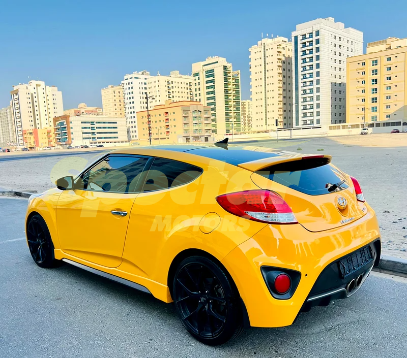 
								Hyundai Veloster Turbo full									