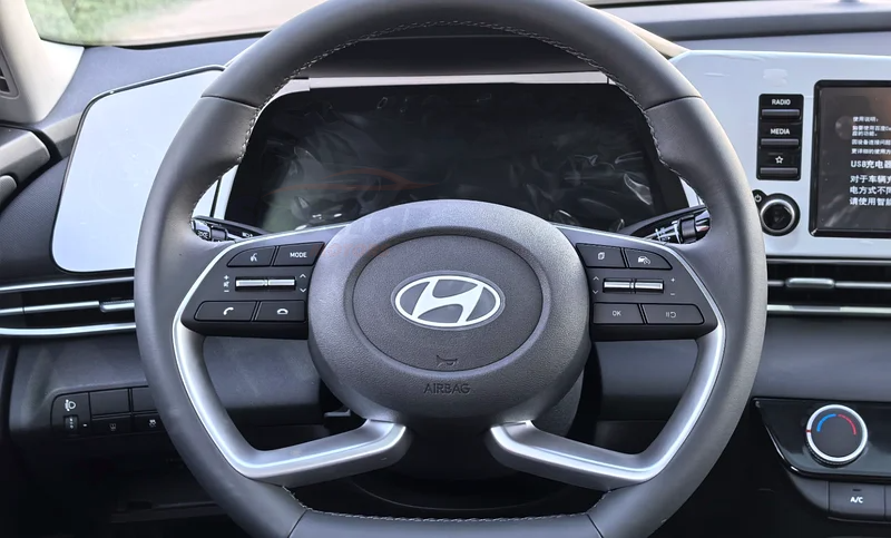 
								Hyundai Elantra GLX Elite full									