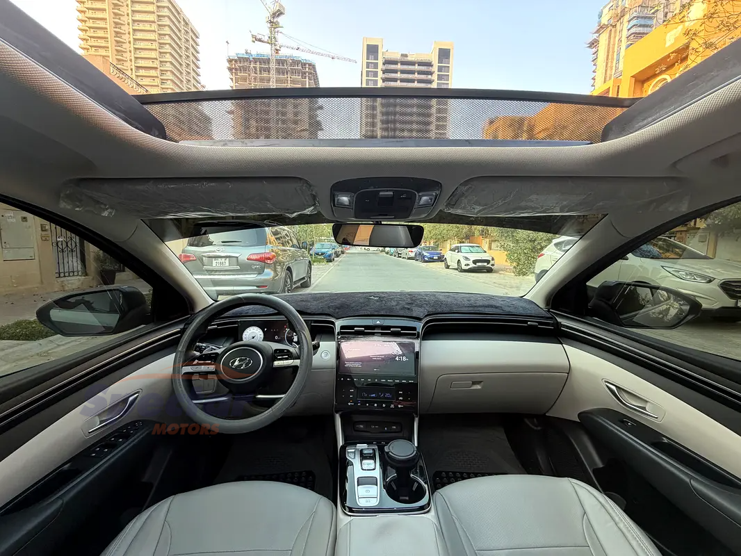 
								Hyundai Tucson Premium full									