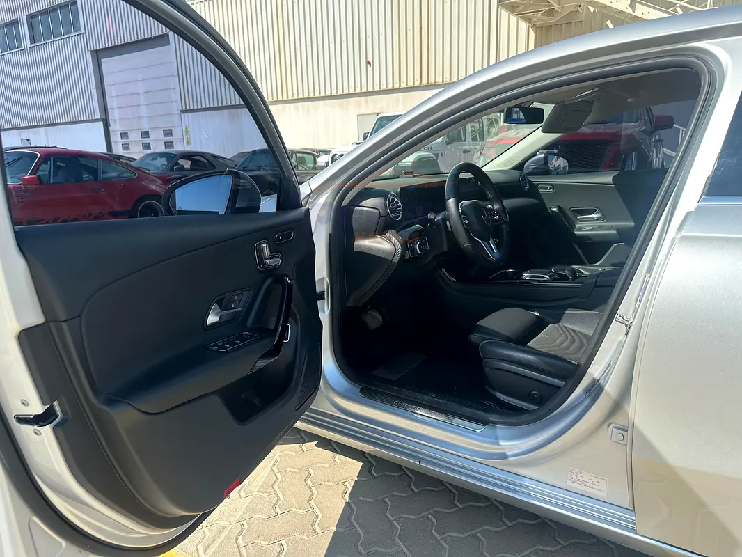 
								Mercedes-Benz A-Class A 250 Sport full									