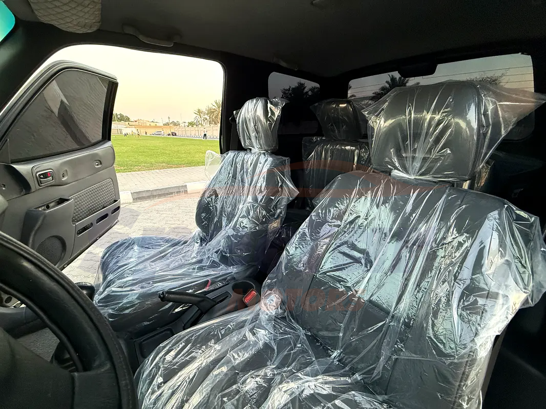 
								Toyota Rav 4 Limited full									