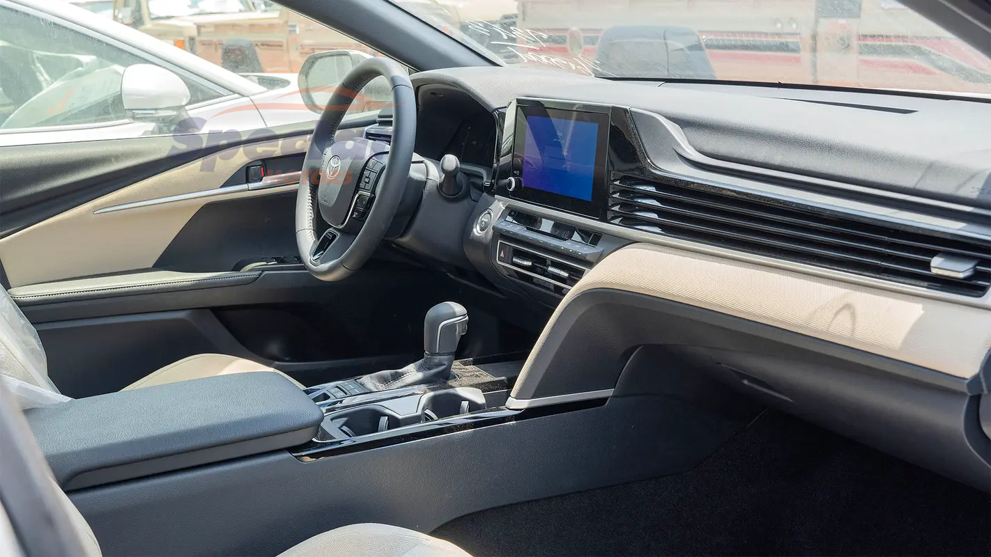 
								Toyota Camry LE full									