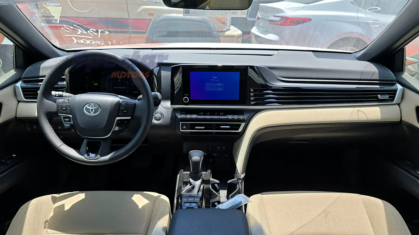 
								Toyota Camry LE full									