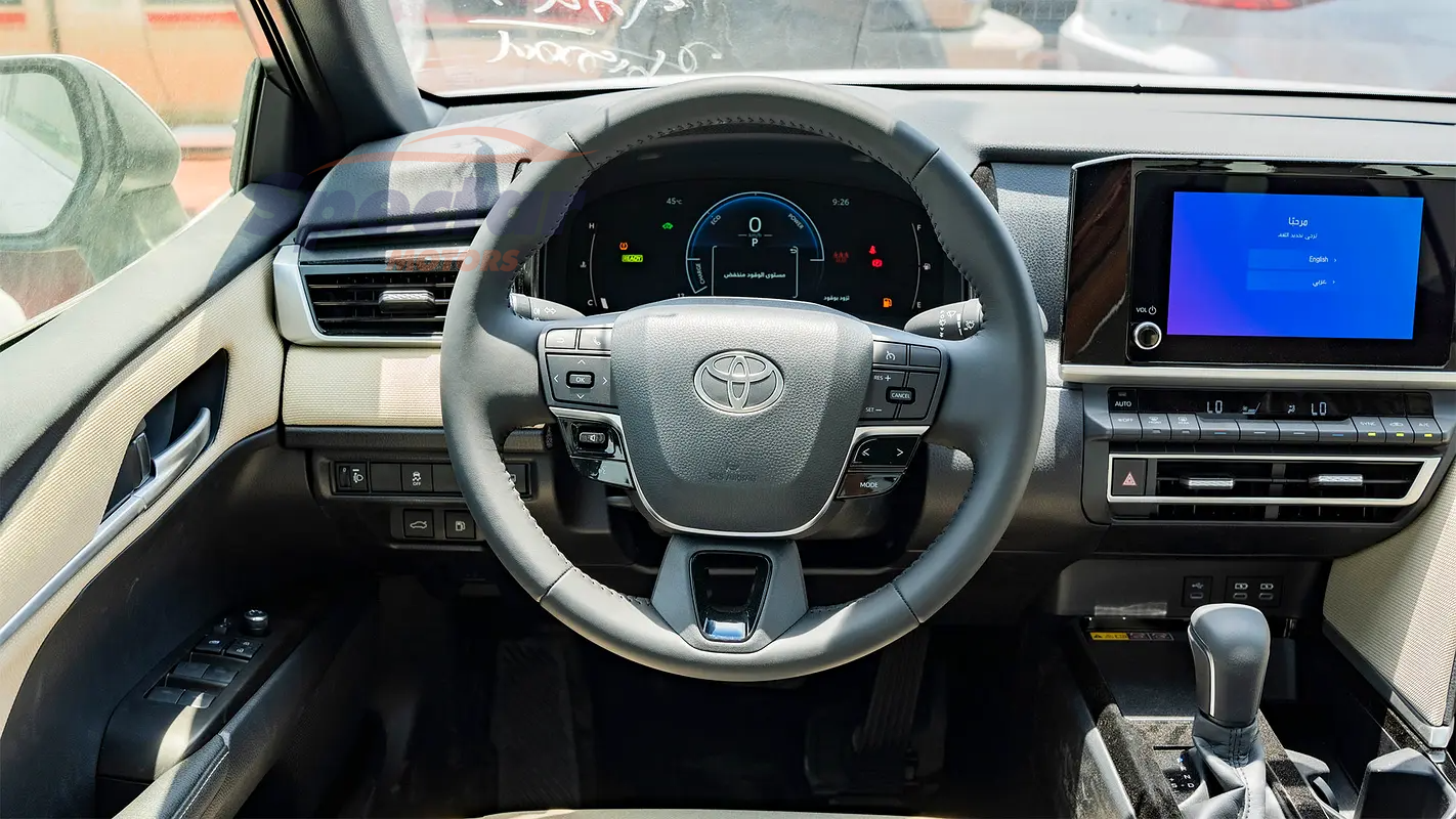 
								Toyota Camry LE full									