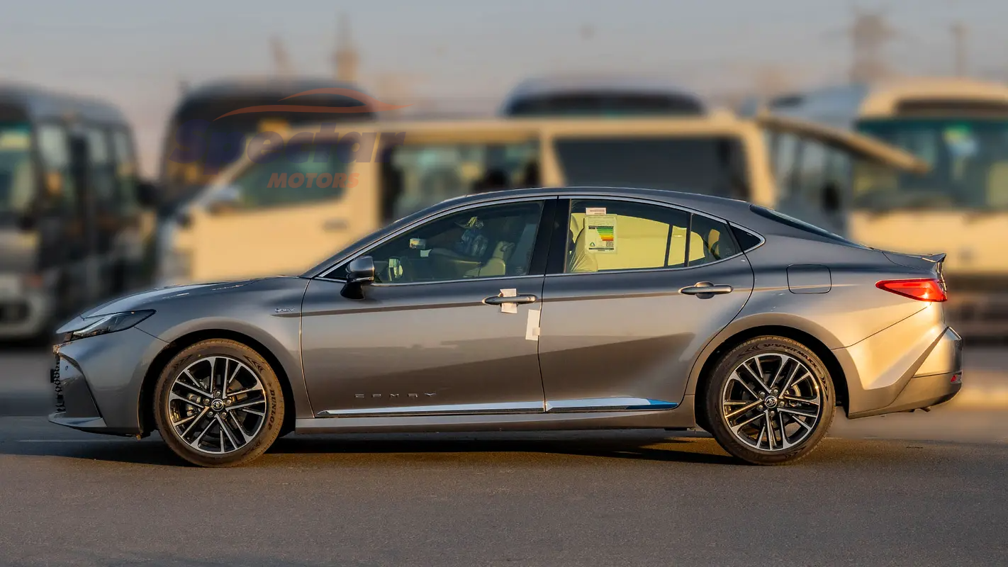 
								Toyota Camry LE full									