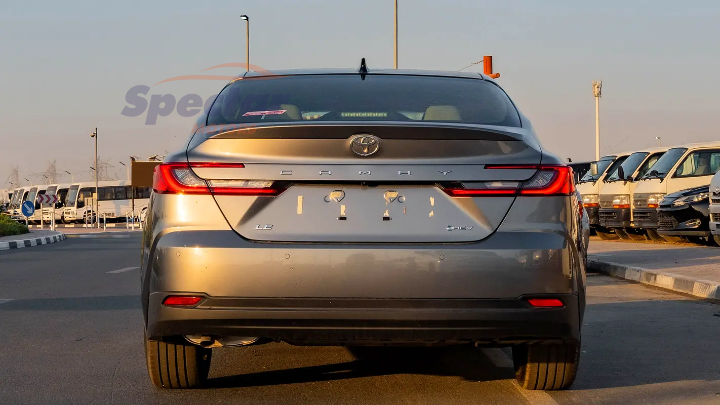 
								Toyota Camry LE full									