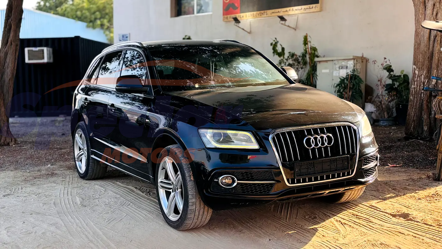 
								Audi Q5 3.0 TFSI quattro full									