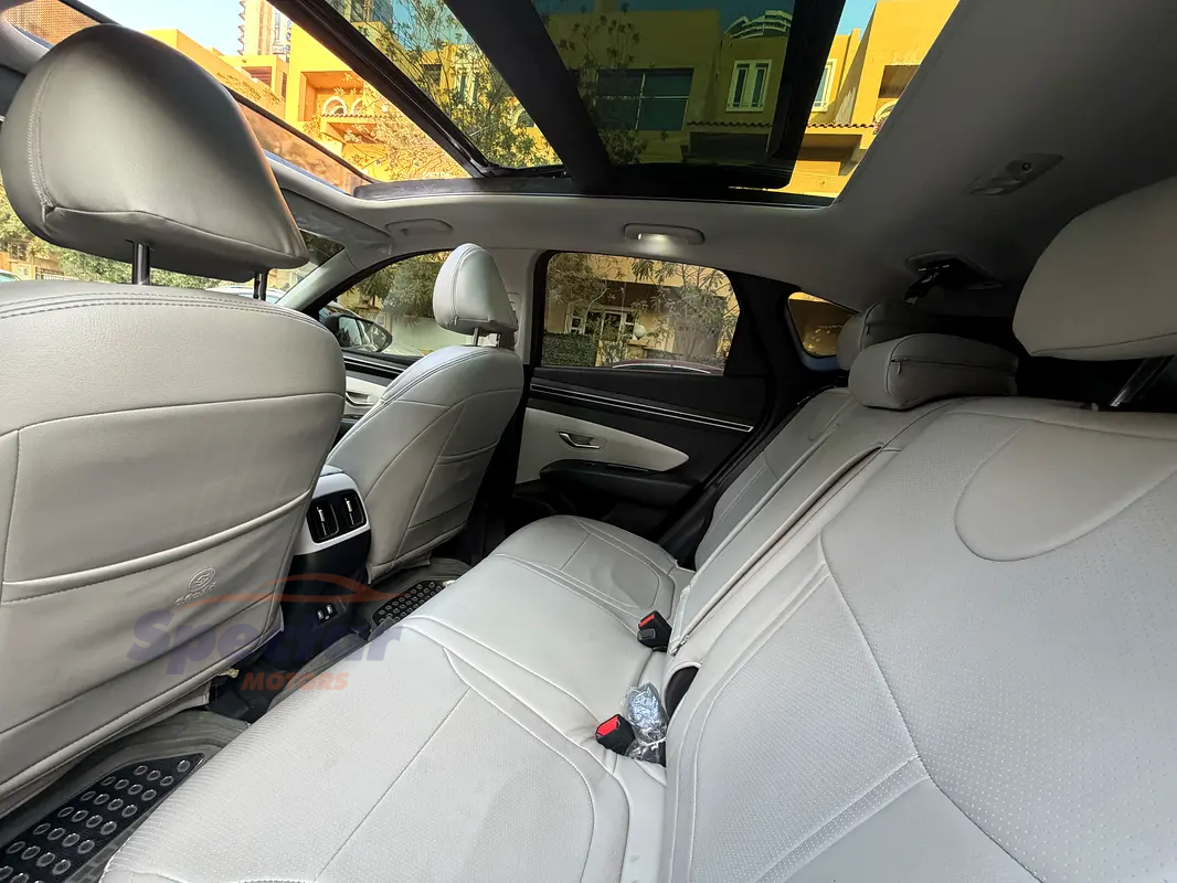 
								Hyundai Tucson Premium full									