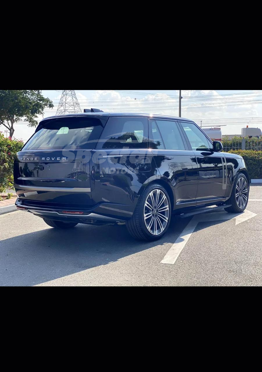 
								Range Rover HSE full									