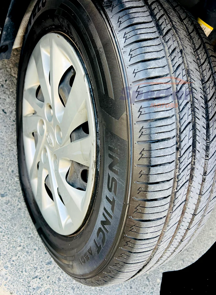 
								Hyundai Elantra Comfort full									