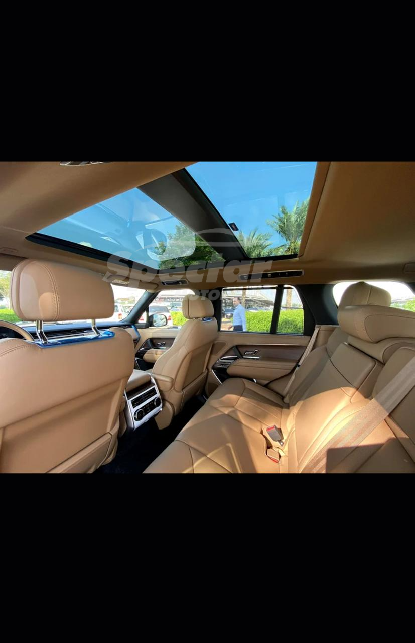 
								Range Rover HSE full									