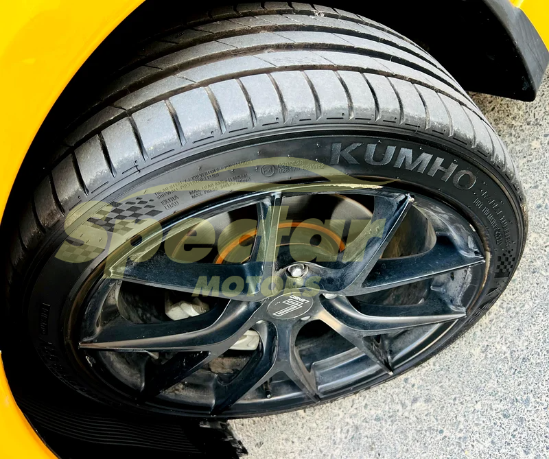 
								Hyundai Veloster Turbo full									