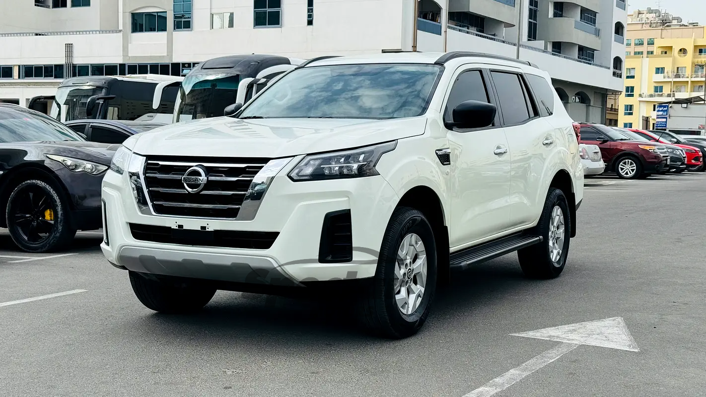 
								Nissan Xterra SE full									