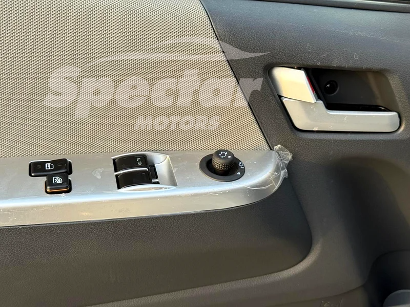 
								Foton View CS2 Mini Bus full									