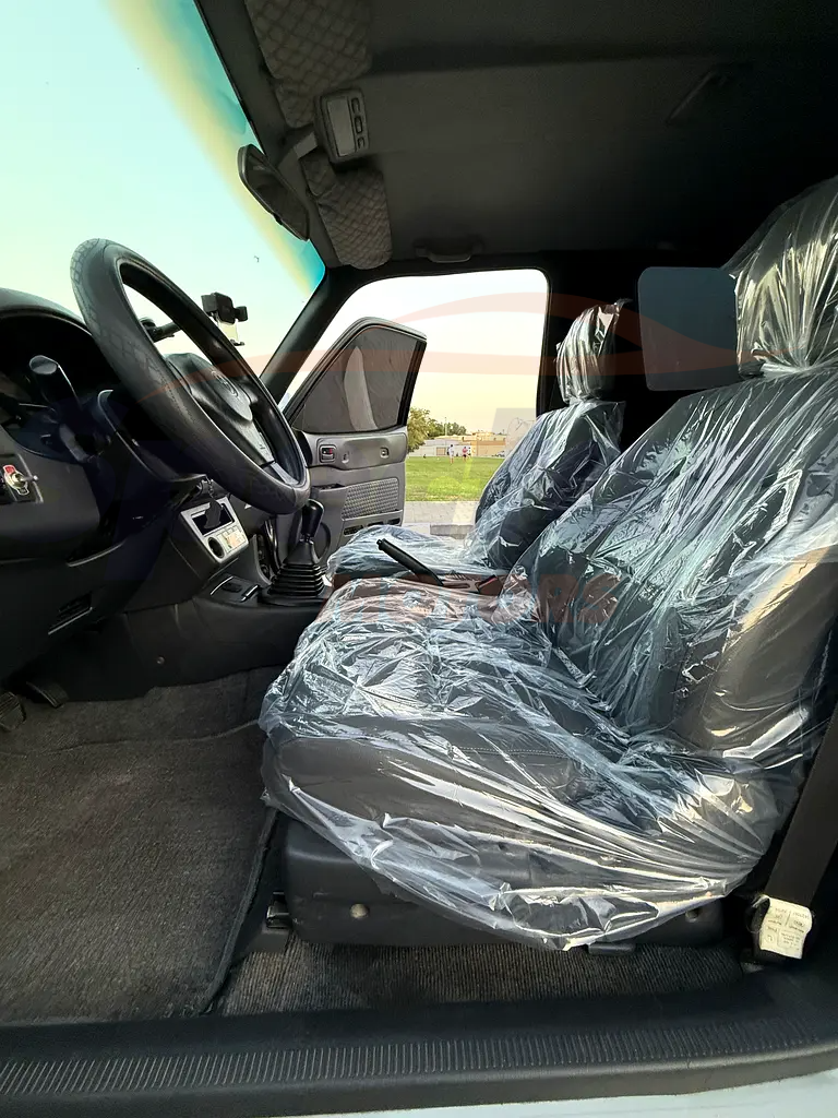 
								Toyota Rav 4 Limited full									